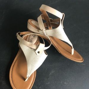 Euro Soft by Sofft sandals 7m